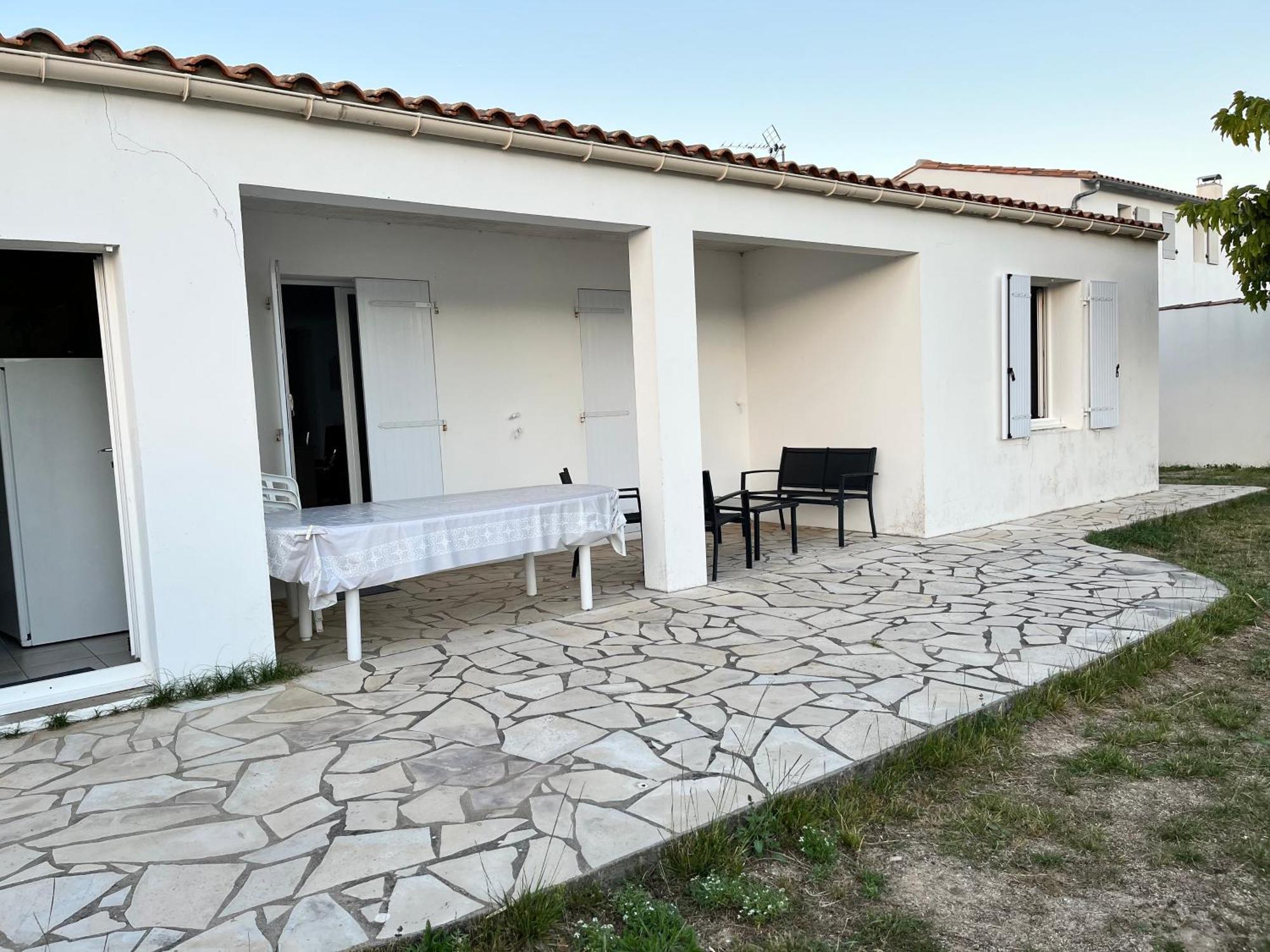 Holiday home Maison Lumineuse A Ars En Re Ars-en-Re